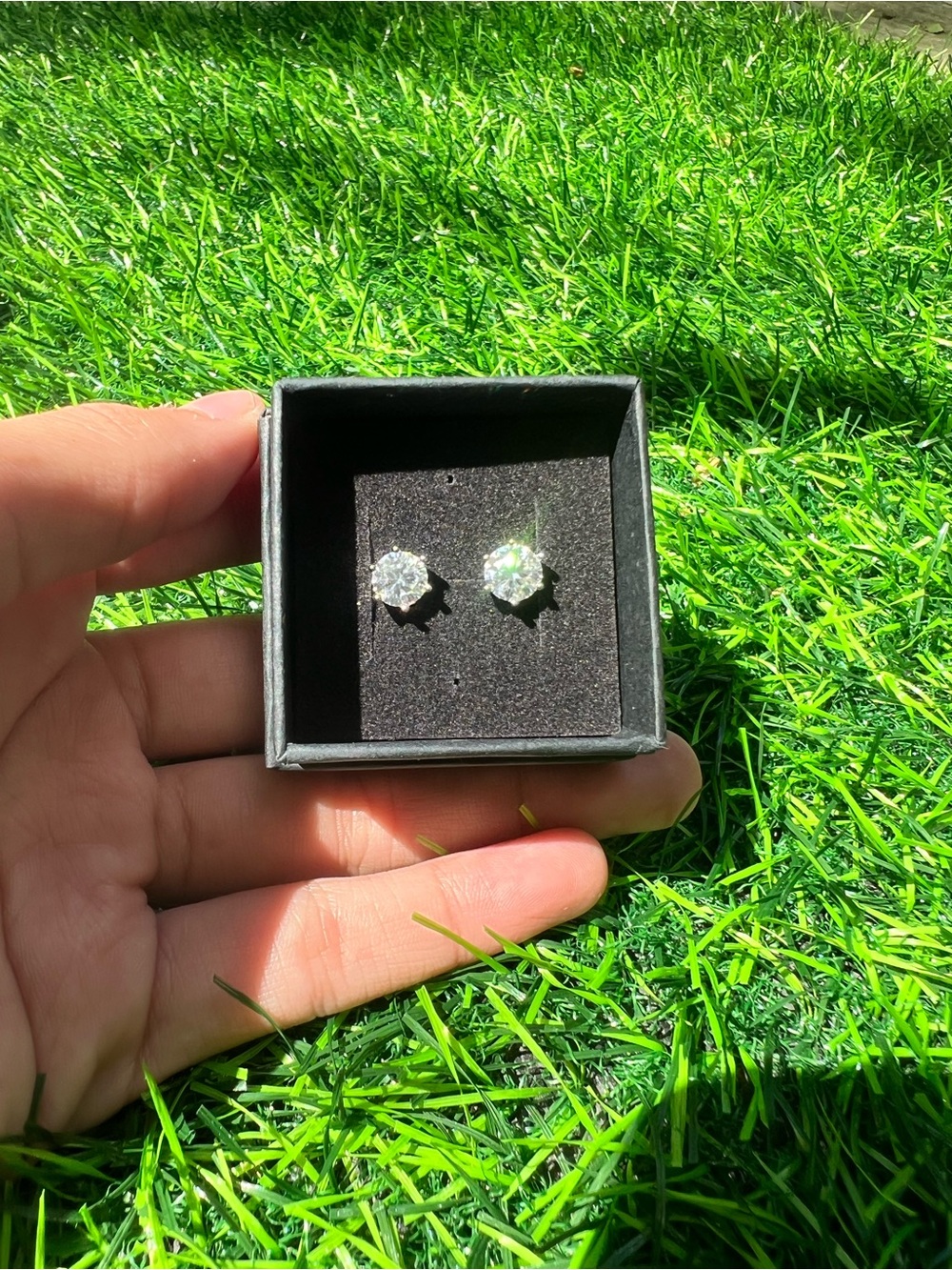 Classic Clear Cubic Zirconia Stud Earrings - White